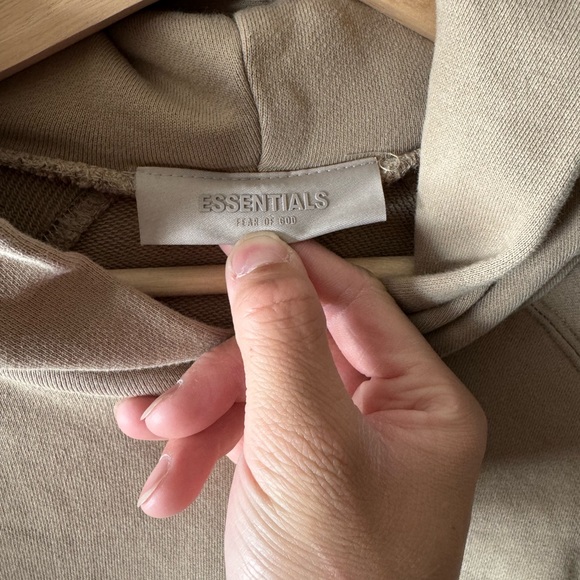 Essentials - Picture 2 of 7